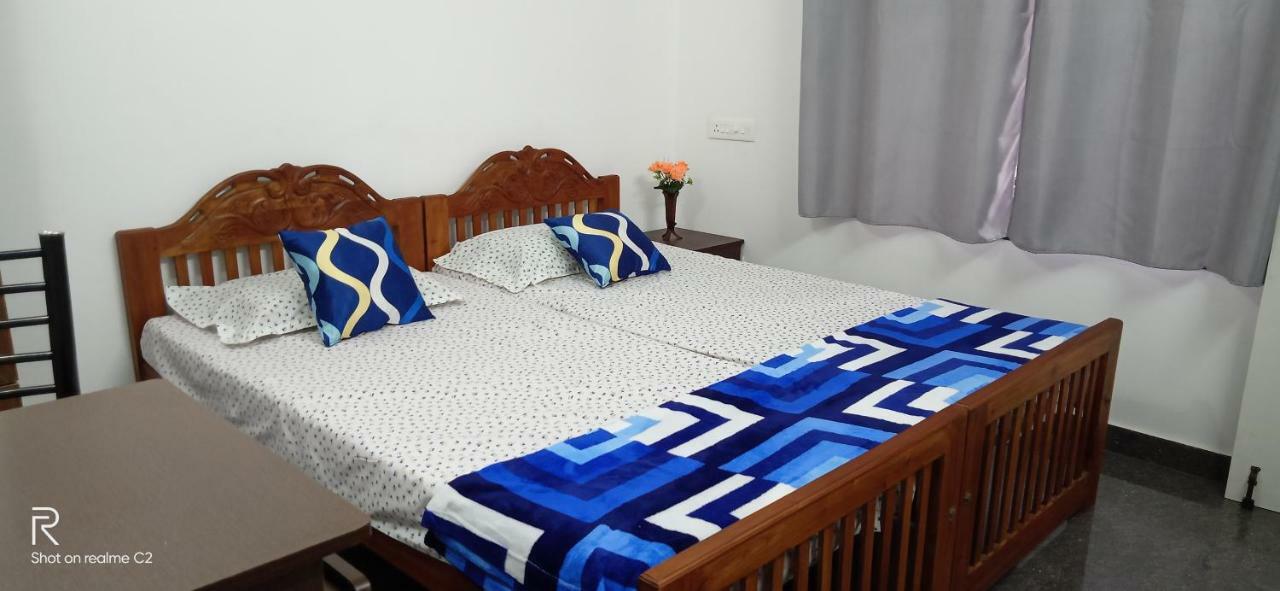 Bethel Residency Hotel Kochi Bagian luar foto