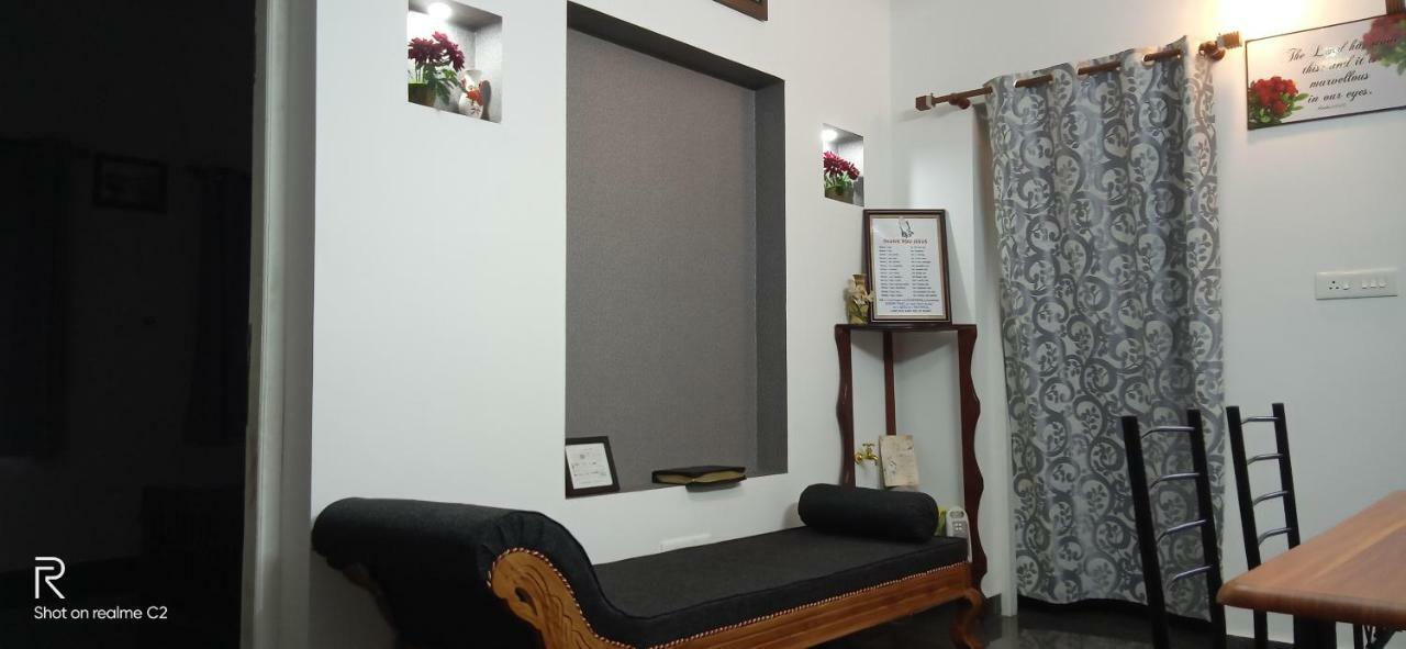 Bethel Residency Hotel Kochi Bagian luar foto